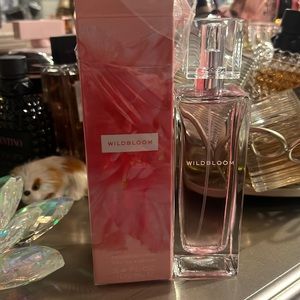 Banana republic Wildbloom 3.4 fl. Oz